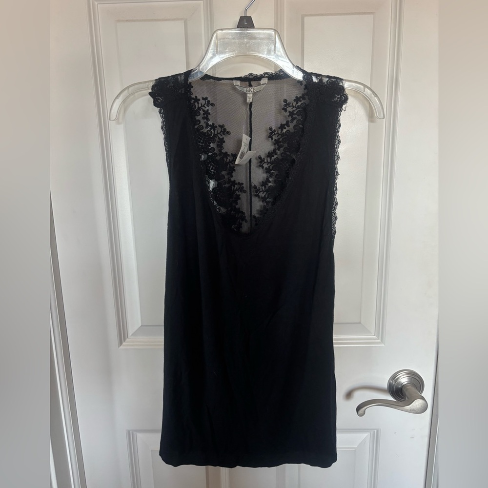 BKE Black Lace Trim Sleeveless Tank Top